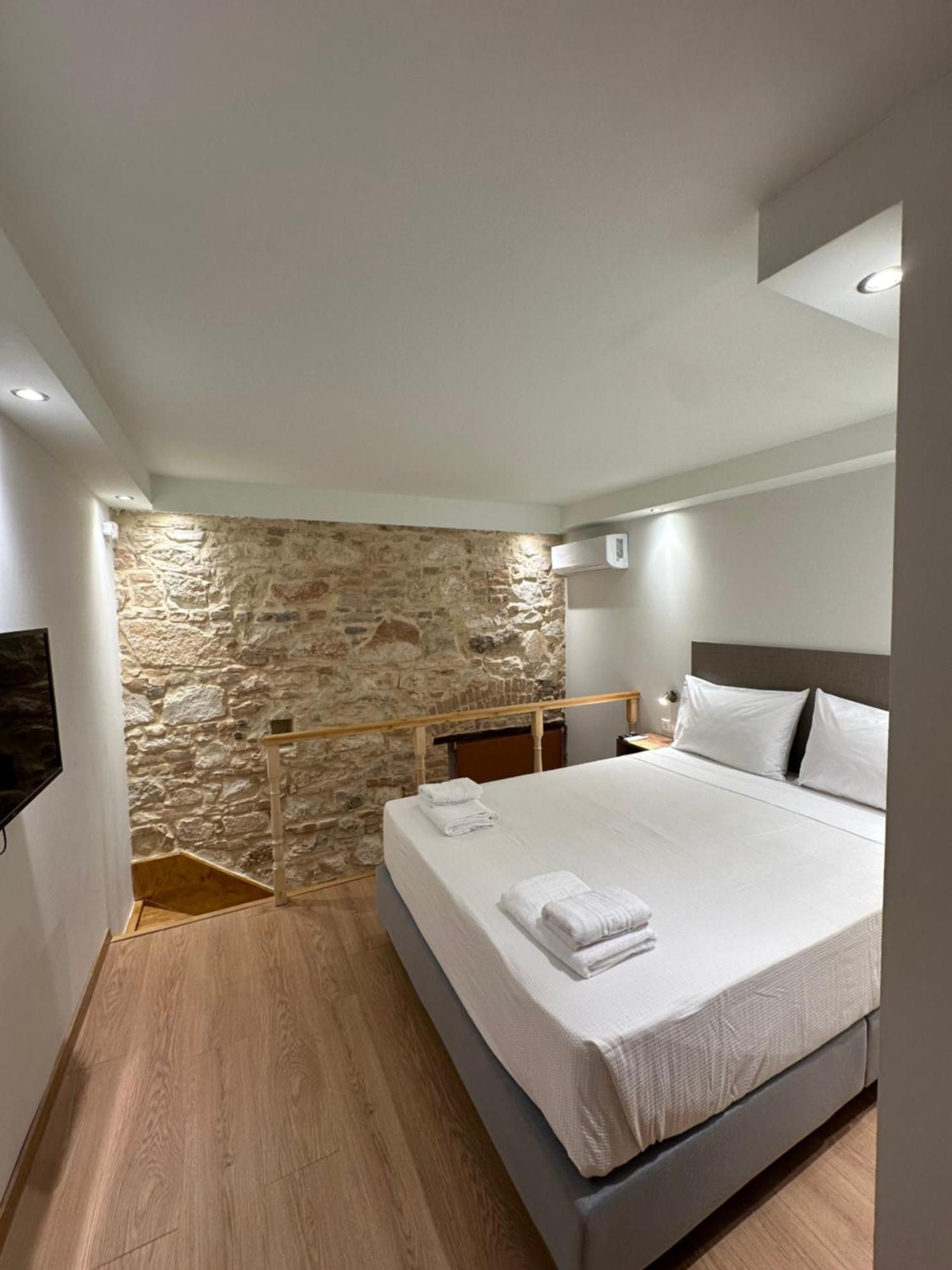 Q Rocco Apartments, Corfu Town Экстерьер фото