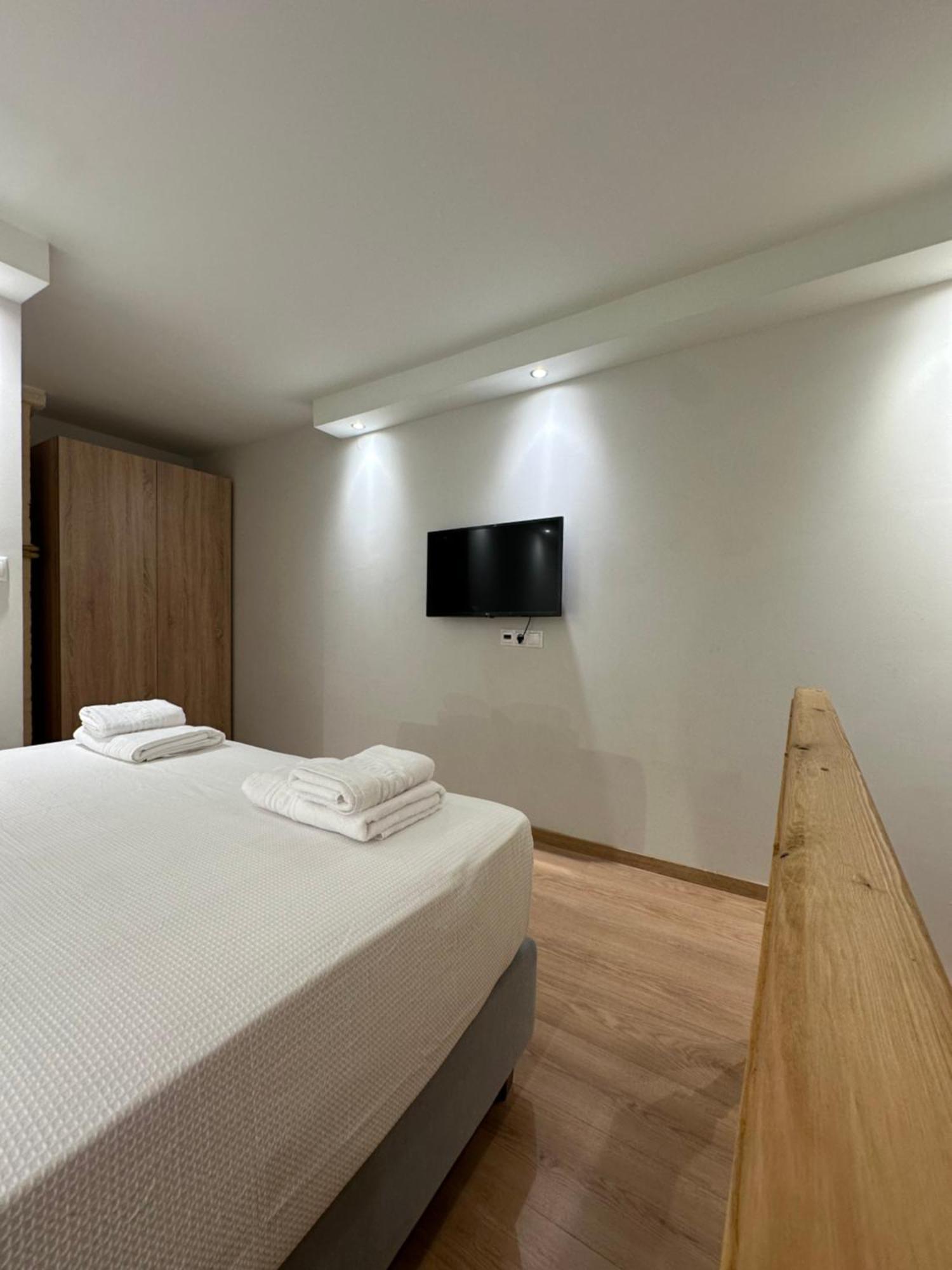 Q Rocco Apartments, Corfu Town Экстерьер фото